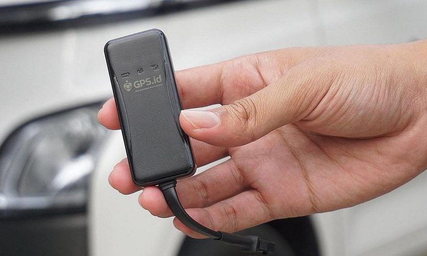 Pelacakan Posisi Dengan Sebuah Alat Digital GPS Tracker