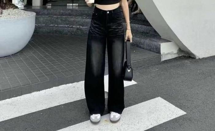 Trend Outfit Buggy Celana Anak Muda Sekarang