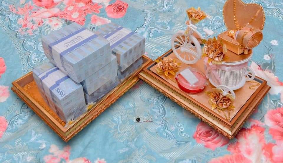 Sejumlah Harta Atau Seserahan Uang Panai Prosesi Pernikahan