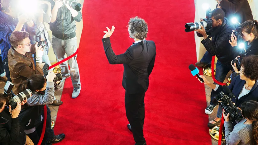 Bahasa Terkenal Atau Famous Di Tujukan Pada Seseorang