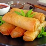 Makanan Khas Lumpia Yang Di Gulung Kecil