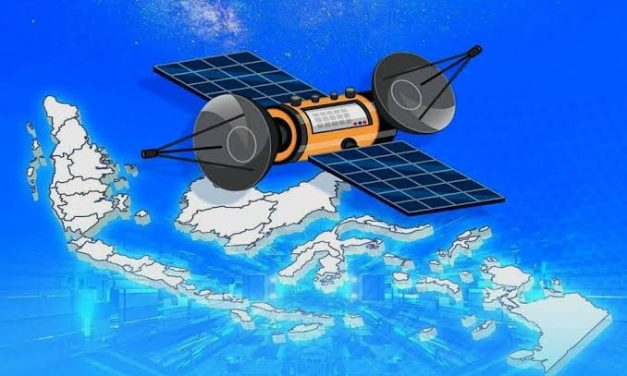 Orbit Benda Langit Pada Sebuah Satelit Canggih