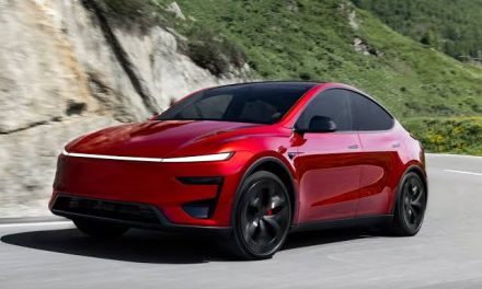Perusahaan Besar Tesla Milik Elon Musk