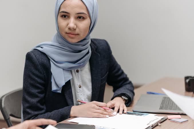 Profesi Pekerjaan Admin Sebagai Pencatat Sebuah Perusahaan