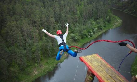 Olahraga Lompatan Ekstrem Bungee Jumping