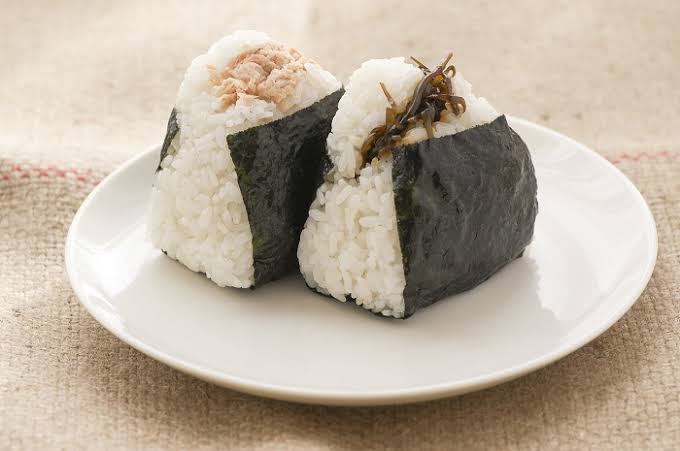 Makanan Unik Jepang Sebuah Nasi Kepal
