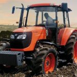 Kendaraan Bermesin Traktor Untuk Pekerjaan Di Pertanian
