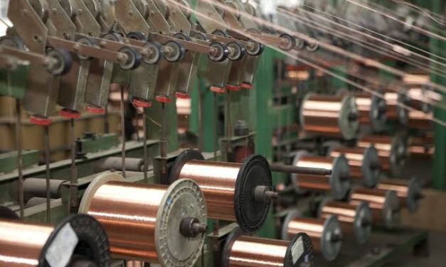 Suatu Bahan Logam Tembaga Untuk Beberapa Industri