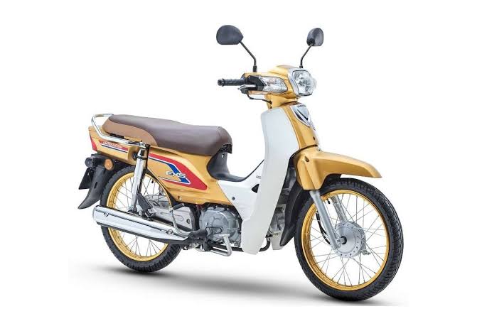 Kendaraan Jaman Dulu Sebuah Sepeda Motor Astrea